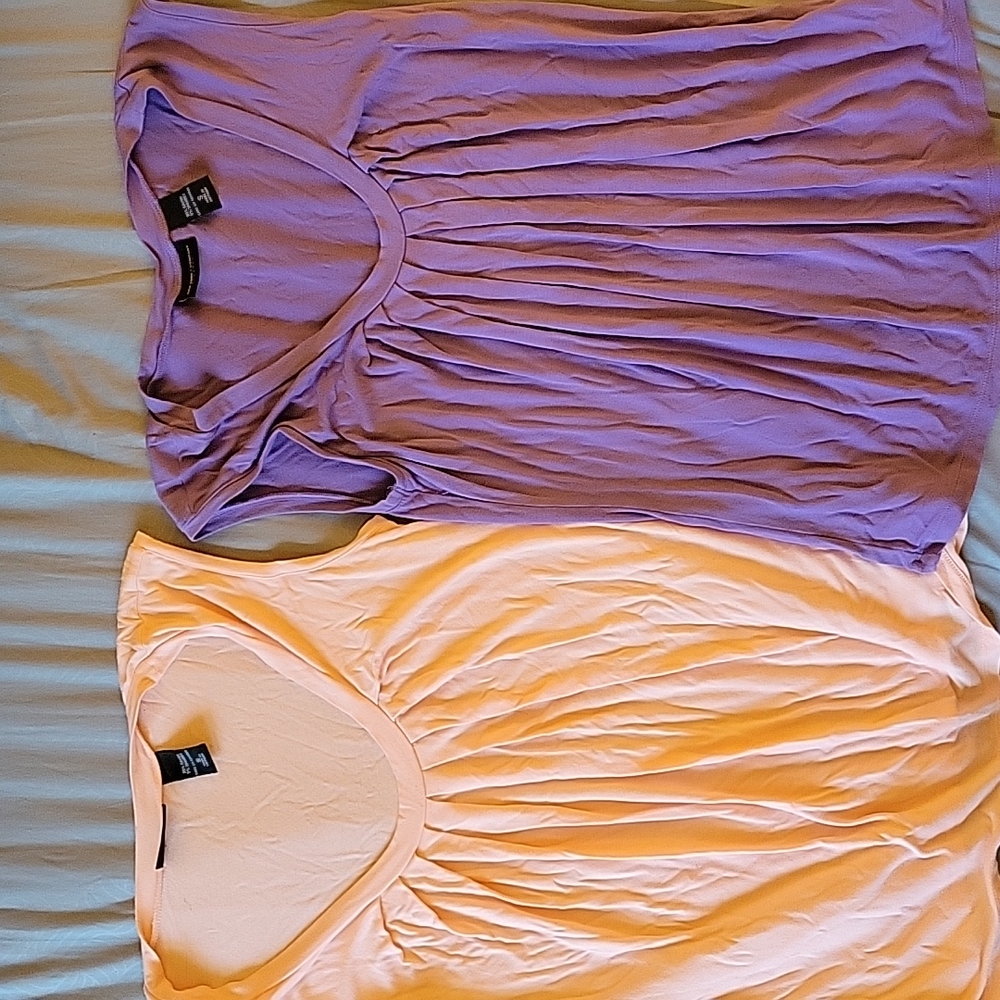 TWO NY&CO Sleeveless Ruffle Rayon Top